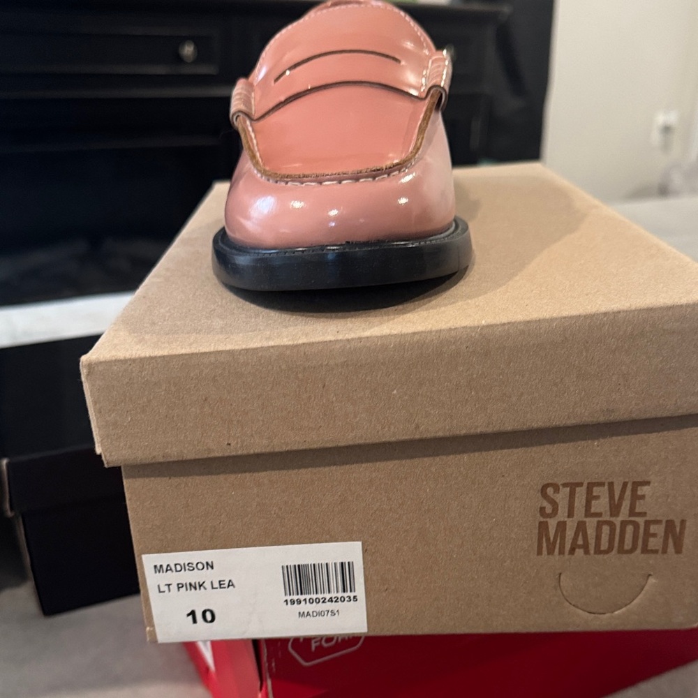 Steve Madden Kids Madison Loafer in Light Pink Patent